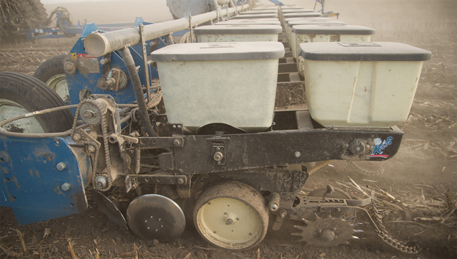 view of a planter with no vacuum