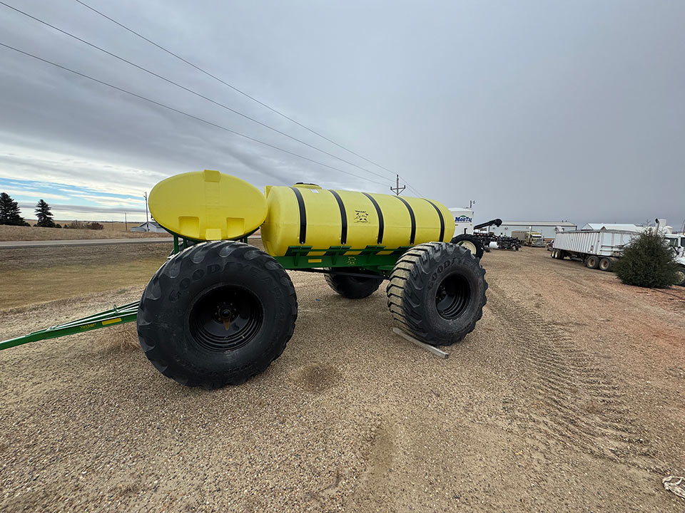 Yetter yellow liquid cart